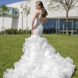 Nádherné svatební šaty mořská panna s vlakem