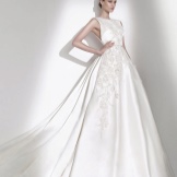 Gaun pengantin dari koleksi 2015 oleh Elie Saab