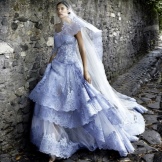 Сватбена рокля от алесандро ангелоцци синьо