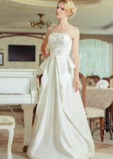 Gaun pengantin lurus dari Anna Delaria