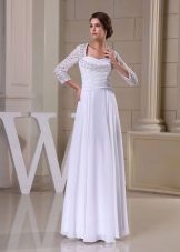 Gaun pengantin dalam gaya Yunani dengan lengan renda