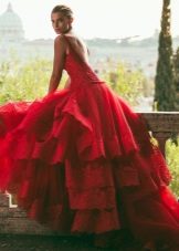 Raudona puiki vestuvių suknelė su traukiniu