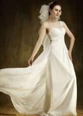 الإمبراطورية من قطعة واحدة فستان الزفاف