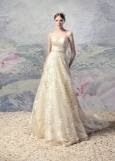 Auksinė rašto papilio vestuvių suknelė
