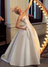 Vestido de noiva da silhueta de Tatiana Kaplun