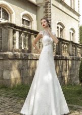 Armonia má v krku svatební šaty