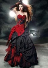 Gaun pengantin hitam dan merah