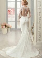 Сватбена рокля с илюзията за гол гръб