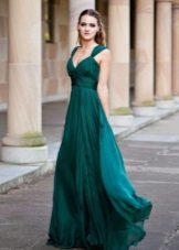 فستان زفاف أخضر