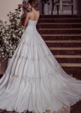 Viktorijos Karandashevos vestuvių suknelė su siluetu