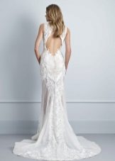 Elegant backless wedding dress