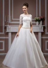 Vestido de novia de la colección Luxury de Hadassa magnífico.