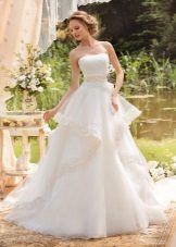 Сватбена рокля от колекцията Sole Mio многопластова