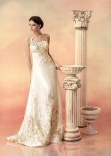 Vestuvių suknelė iš „Hellas“ kolekcijos ant vieno peties