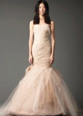 שמלת כלה מ ורה וונג מאוסף של בת הים 2012