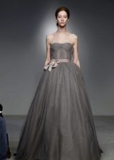 שמלת כלה מ ורה וונג מאוסף 2012 אפור שופע