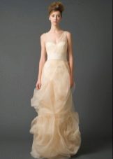 Vestido de novia de Vera Wong de la colección 2011 de champagne colors.