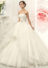 Magnífico vestido de noiva branco por Naviblya