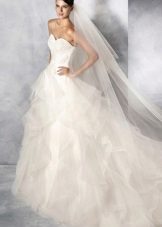 Vestido de noiva branco Um magnífico