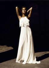 Сватбена рокля от Хюго Залди, впечатляваща