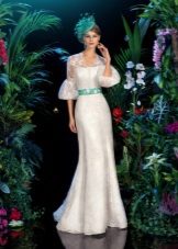 Gaun pengantin dengan lengan penuh