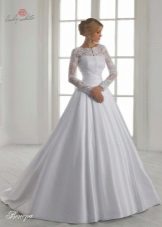 Gaun pengantin dari koleksi Universe dari Lady White Ball