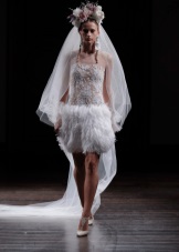 שמלת חתונה מ Naeem חאן מיניני