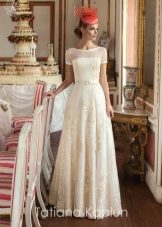 Сватбена рокля от Татяна Каплун от дама на качествена колекция с бродерия