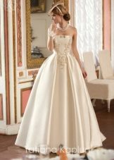 Великолепна сватбена рокля от Татяна Каплун с перли
