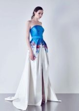 Suknelė su mėlyna viršutine balta apačia