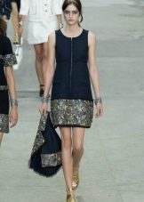 Blå kort kjole fra Chanel