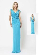 Korse üzerinde bol dökümlü mavi Yunan elbisesi