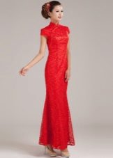 Oryantal tarzda kırmızı dantel elbise