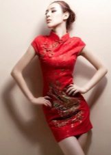 Vestido oriental vermelho