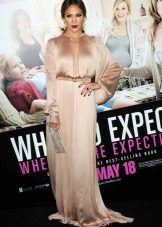 O rochie potrivita pentru femeile de tipul de toamna de toamna de culoare - Jennifer Lopez