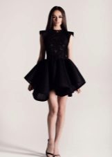 Černé krátké neoprénové šaty