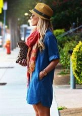 Short shirt dress in combination with a scarf and hat