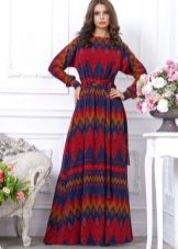 Lang kjole med abstrakt krossno-blå mønster