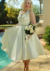 Vestido de noiva sem mangas de cetim
