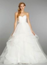 فستان زفاف رقيق طويل مع ارتفاع الخصر