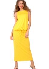 Geltona trikotažinė suknelė