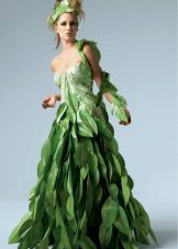 Sukienka z liścia papierowego