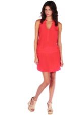 Rode korte jurk met lage taille