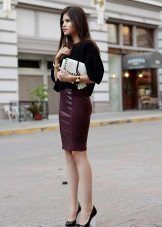 Högtidlig bild med penna kjol och hög midja