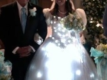 háttérvilágítású esküvői ruha - igazi fotó
