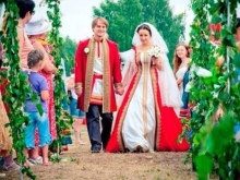 Vestido de noiva em estilo folclórico russo