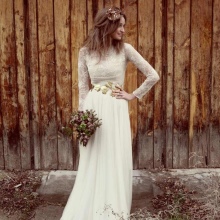 فستان زفاف ريفي طويل الأكمام