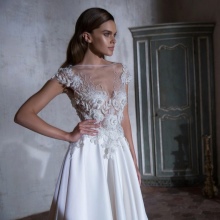 Tarik Ediz Lace Wedding Dress
