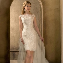 Gaun pengantin pendek dari koleksi Roman Holiday dari Gabbiano
