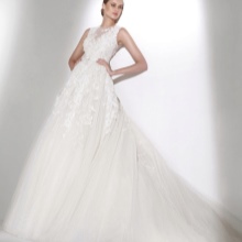 Vestido de novia de la colección 2015 de Elie Saab de gasa.